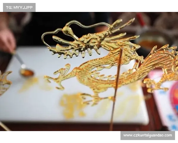灌香糖的历史传承与文化象征探究:从传统手工艺到现代风尚 灌香糖的历史传承与文化象征探究:从传统手工艺到现代风尚