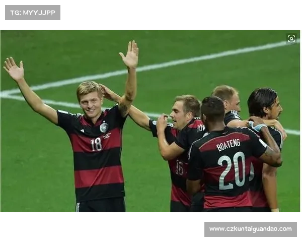 拜仁慕尼黑成功之道：如何通过青训体系与战略规划打造强大后备力量